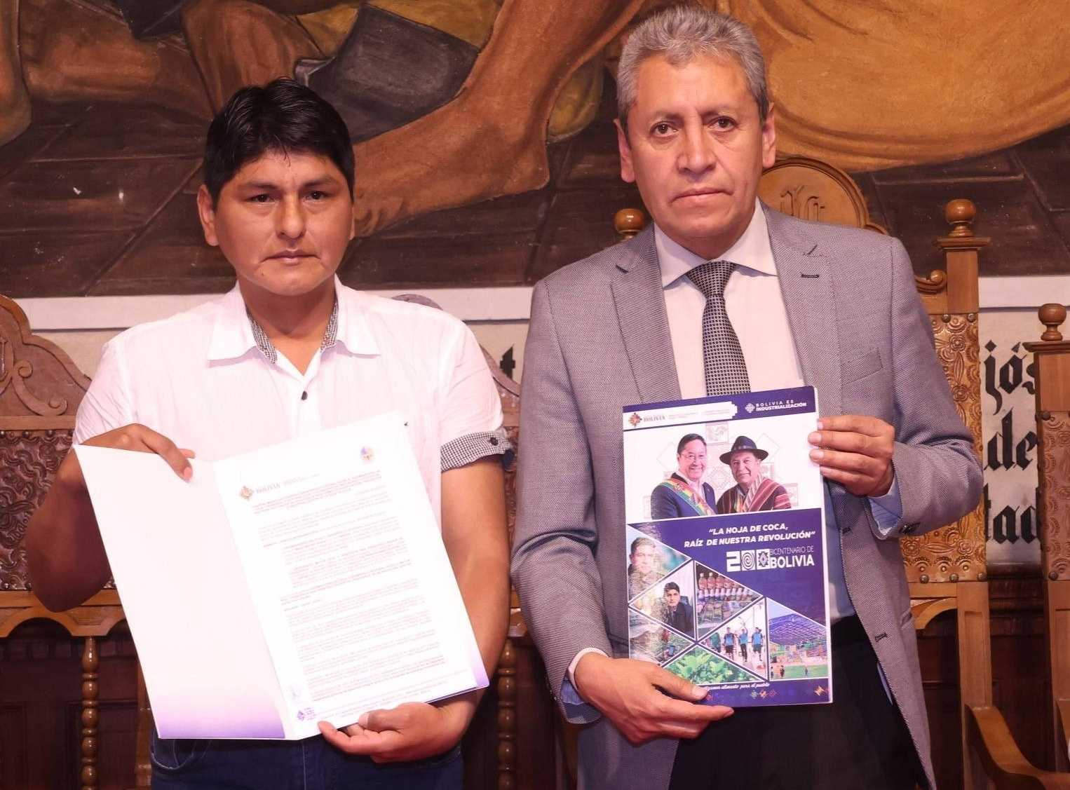 Firma del convenio entre el Viceministerio de Coca y Desarrollo Integral y la Universidad Mayor Real y Pontíficia de San Francisco Xavier de Chuquisaca. Foto: VCDI