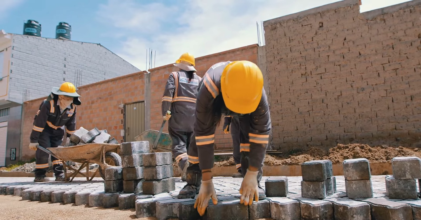 El Programa Nacional de Emergencia para la generación de empleo Bol-34, se ejecuta en municipios de toda Bolivia. Foto: FPS