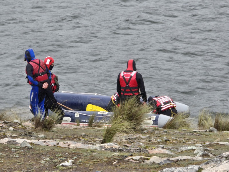 Intensifican la búsqueda de Limber Ríos con especialistas, cámaras acuáticas y un dron en Tiquipaya