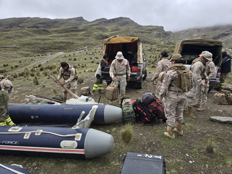 Intensifican la búsqueda de Limber Ríos con especialistas, cámaras acuáticas y un dron en Tiquipaya