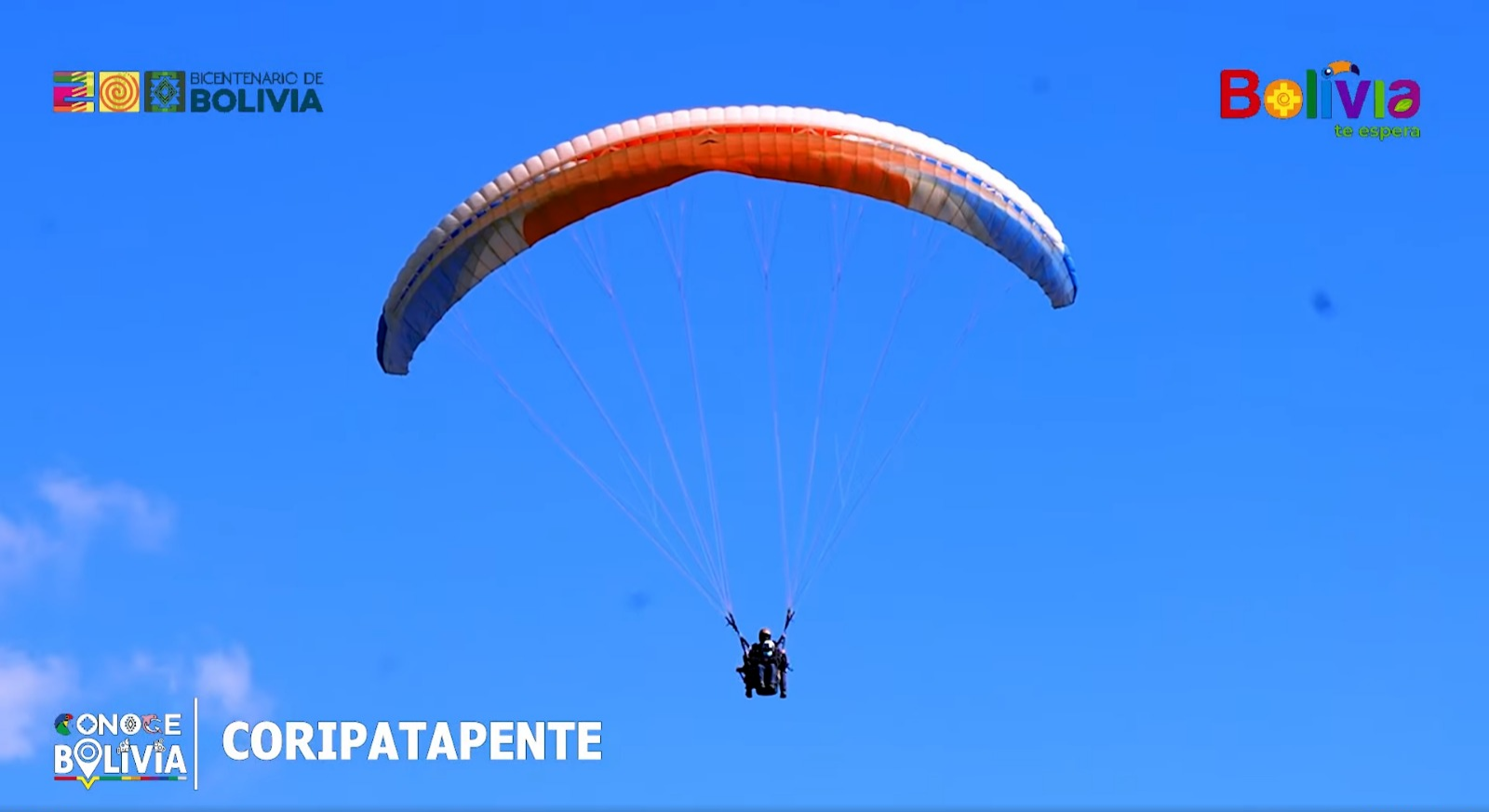 Vuelo en parapente con guía certificado. Captura: Conoce Bolivia
