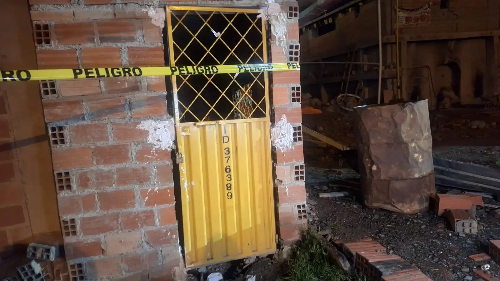 Reportan afectación en 5 viviendas de Alpacoma por desajuste de talud