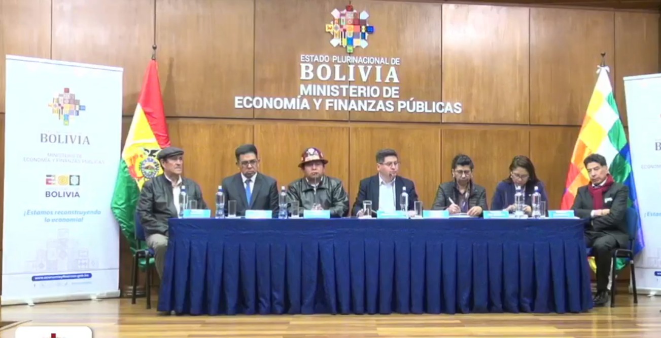 Comisión económica y COB instalan mesa de trabajo para negociar el incremento salarial
