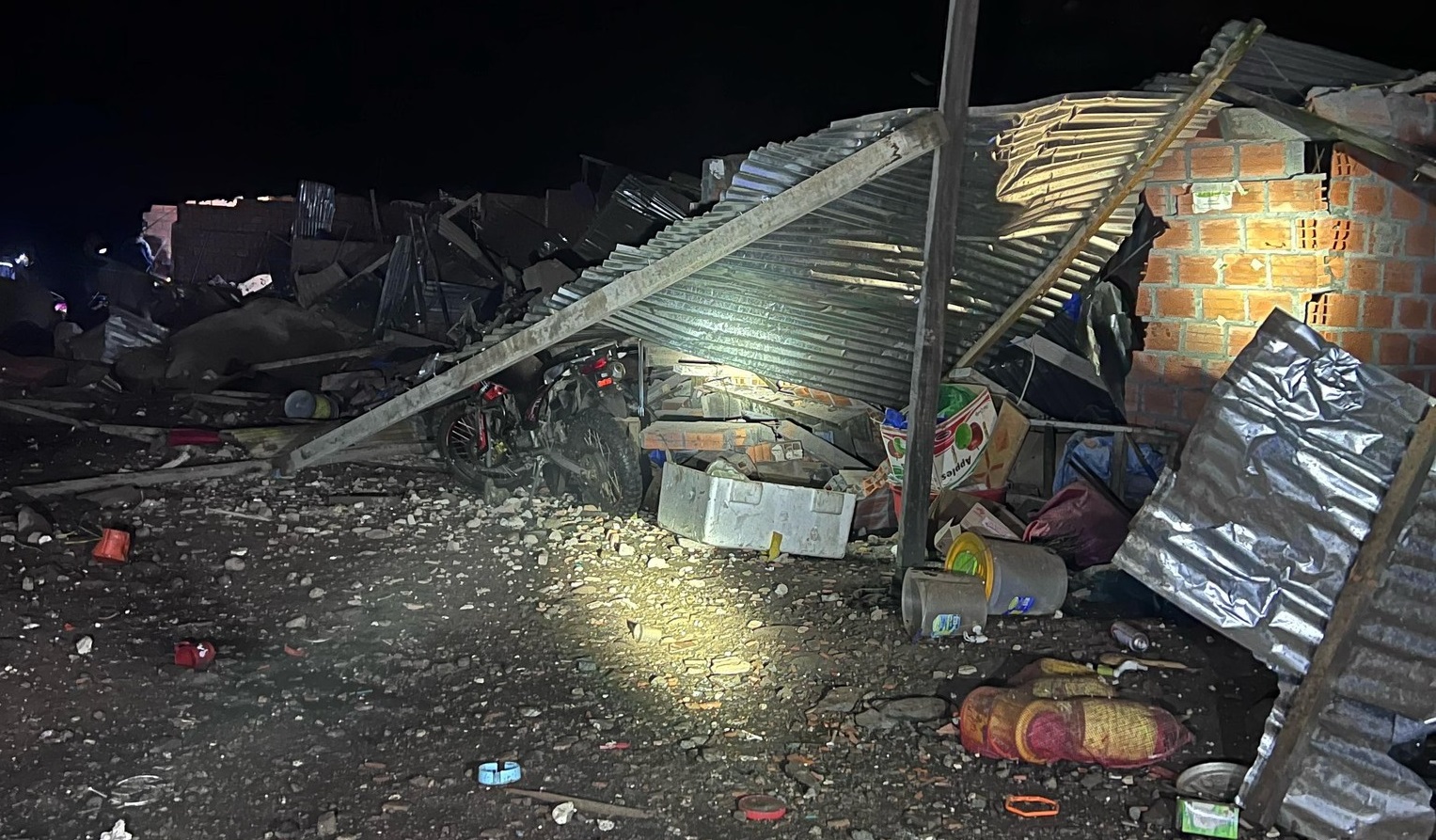 Enfrentamiento entre dos cooperativas mineras deja 6 muertos en Yani