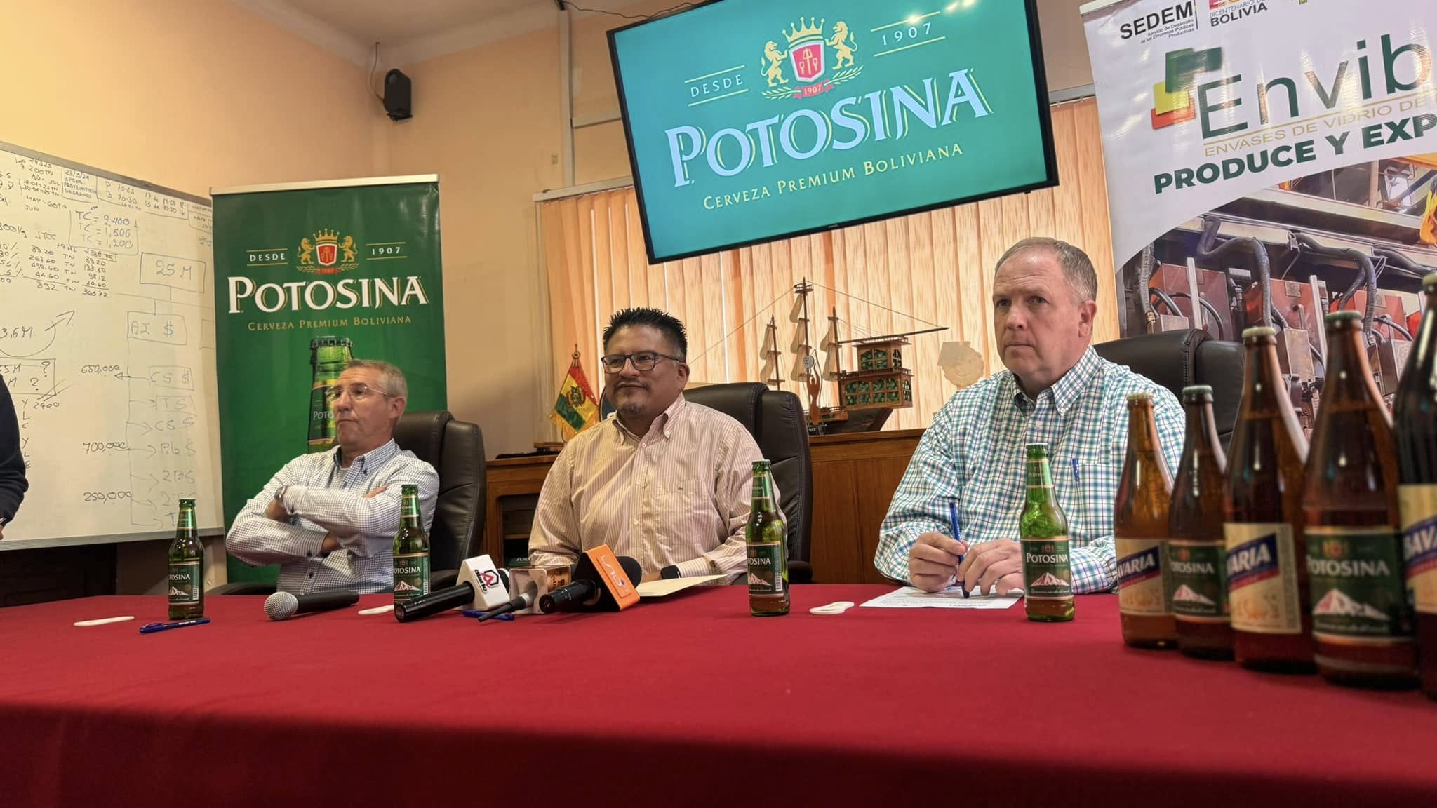 Envibol generará casi Bs 4 millones este año por la venta de botellas a la cervecera Potosina 