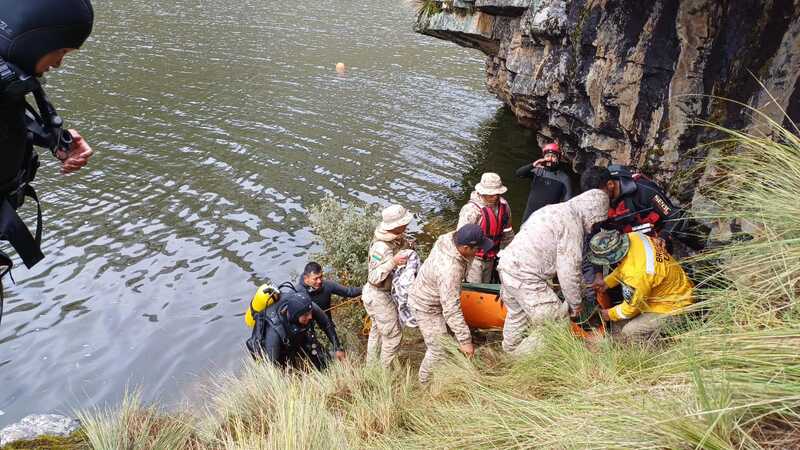 Rescatan el cuerpo sin vida de joven que cayó a la laguna Mayu en Tiquipaya