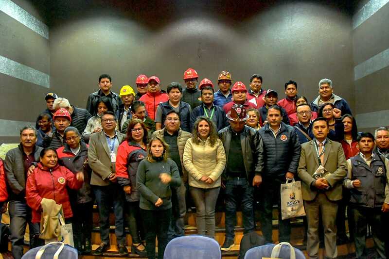 Ministra Castro y dirigentes cobistas inician trabajo para atender demandas en materia de salud