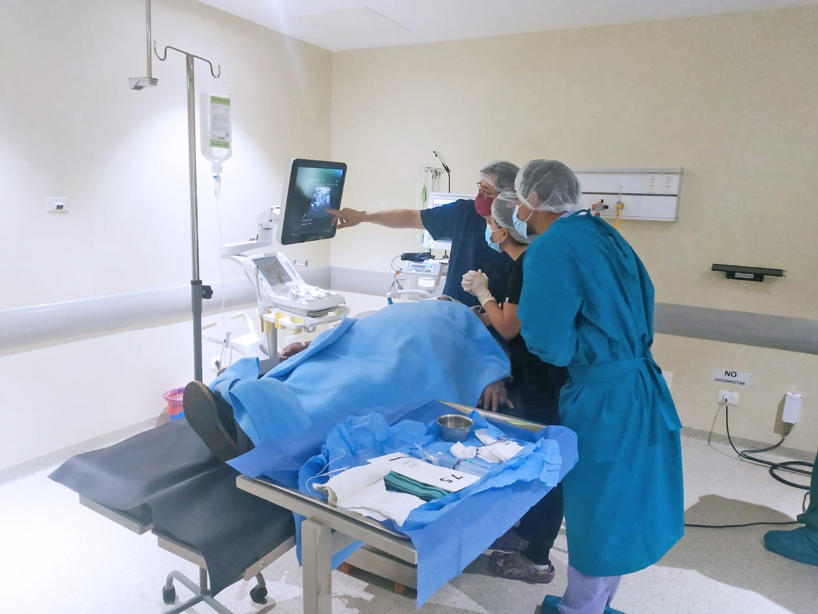 Red de centros de medicina nuclear y radioterapia realizarán 42.020 atenciones este 2025