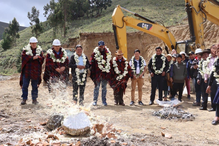 Inicia construcción de una represa en el municipio de Vacas que beneficiará a 239 familias 