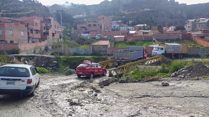 Cierran el puente que conecta Callapa con Irpavi II por trabajos de mantenimiento