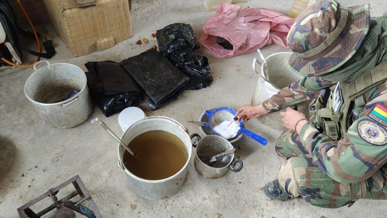 Operativo incauta cocaína y bienes vinculados al narcotráfico en Villa Tunari