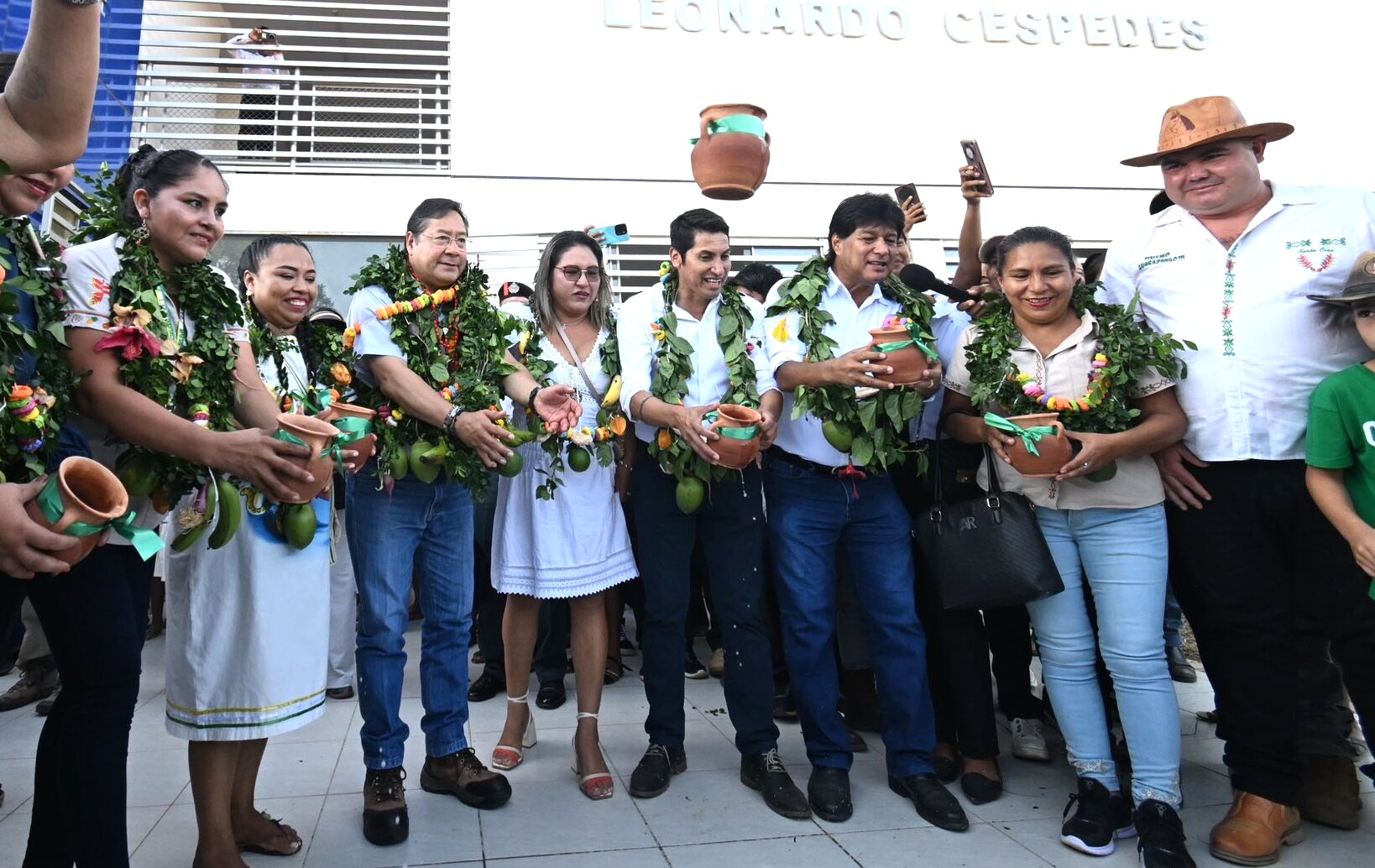 En Guarayos entregan moderna unidad educativa y equipamiento por Bs 5,8 millones