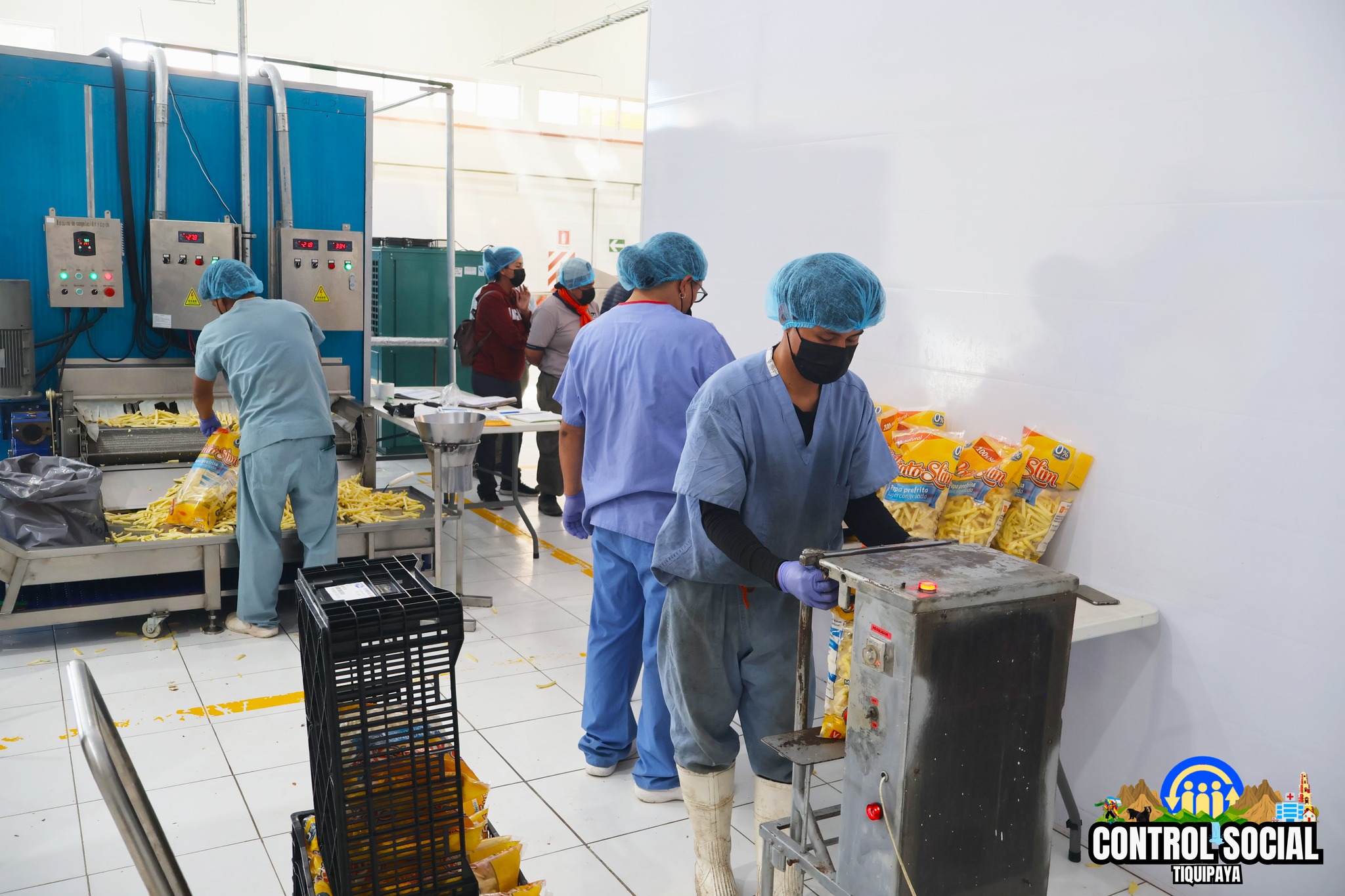 Visita del control social de Tiquipaya a la planta procesadora de papa del mismo municipio. Foto: RRSS