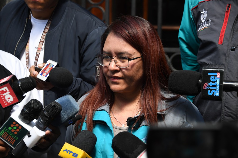 Alcaldía de La Paz califica de ilegal ley promulgada por Chambilla y ratifica las tarifas de Bs 2,40 y Bs 3 en el transporte público