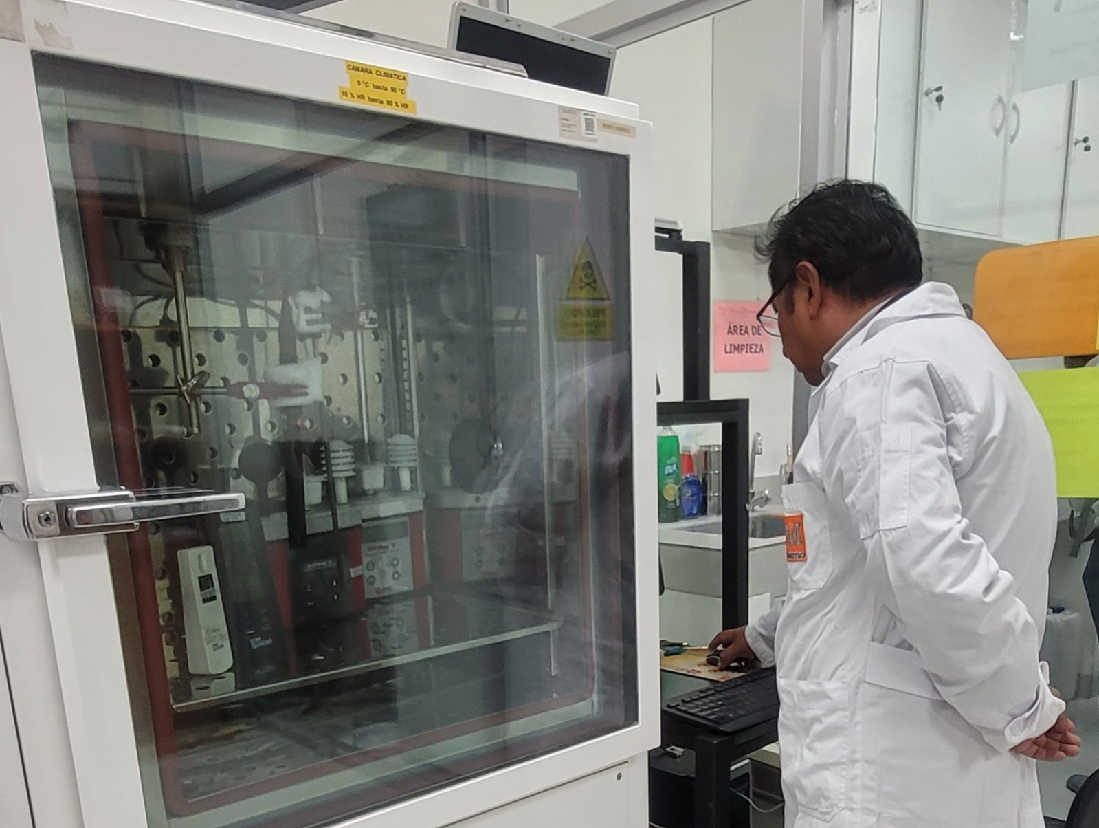 Expertos internacionales reconocen la alta exactitud de los servicios del Instituto Boliviano de Metrología (Ibmetro) en el sector humedad. Foto: Ibmetro