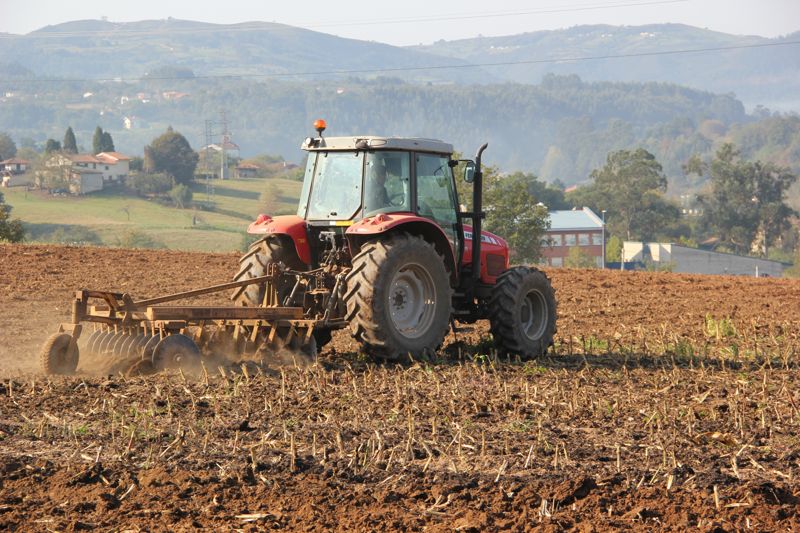 Imagen referencial de maquinaria agrícola. Foto: RRSS