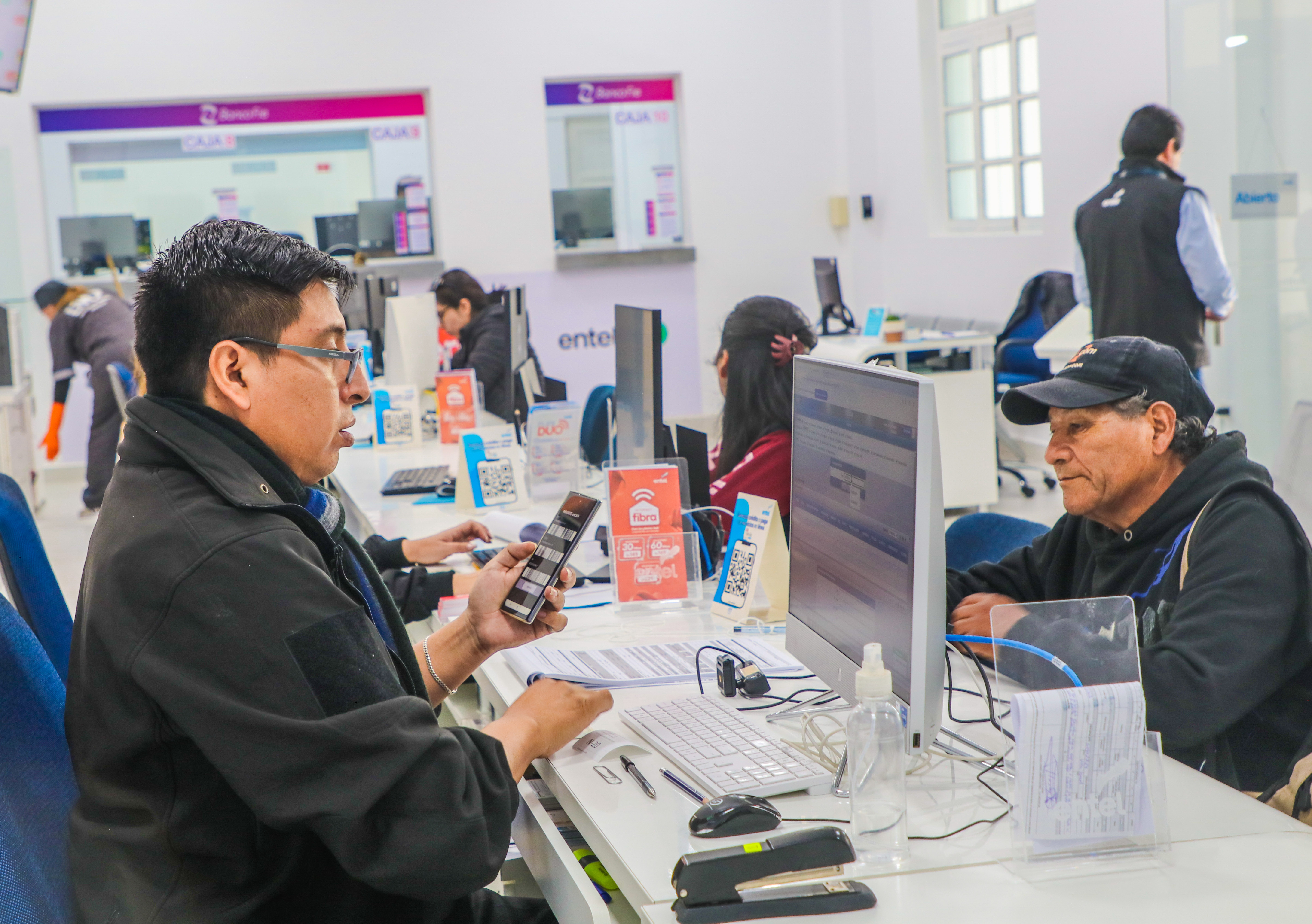 Inauguran Multicentro “Mi Tren” de Entel en Cochabamba