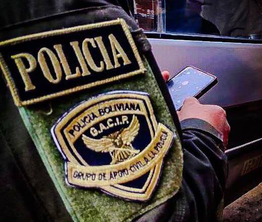 Refuerzan seguridad en la plaza del Lustrabotas y 80 efectivos patrullarán las 24 horas en el centro de El Alto