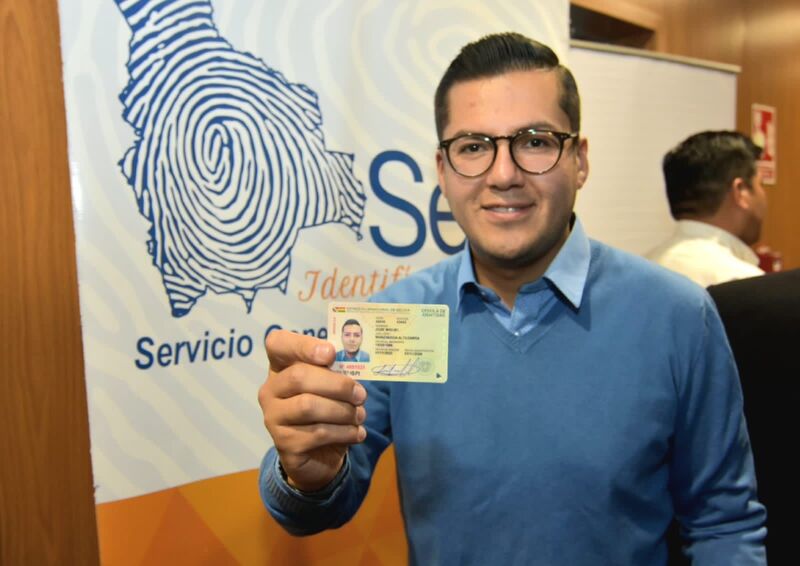 Proyectan emisión de más de 3 millones de cédulas de identidad del Bicentenario este 2025