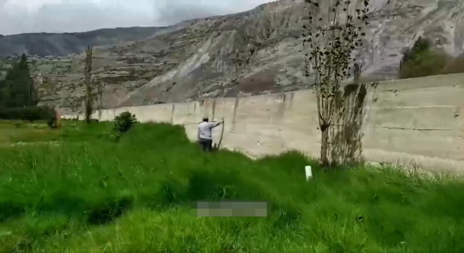 Construcción del muro de contención en la comunidad Carreras del municipio de Mecapaca (La Paz). Captura: FDI
