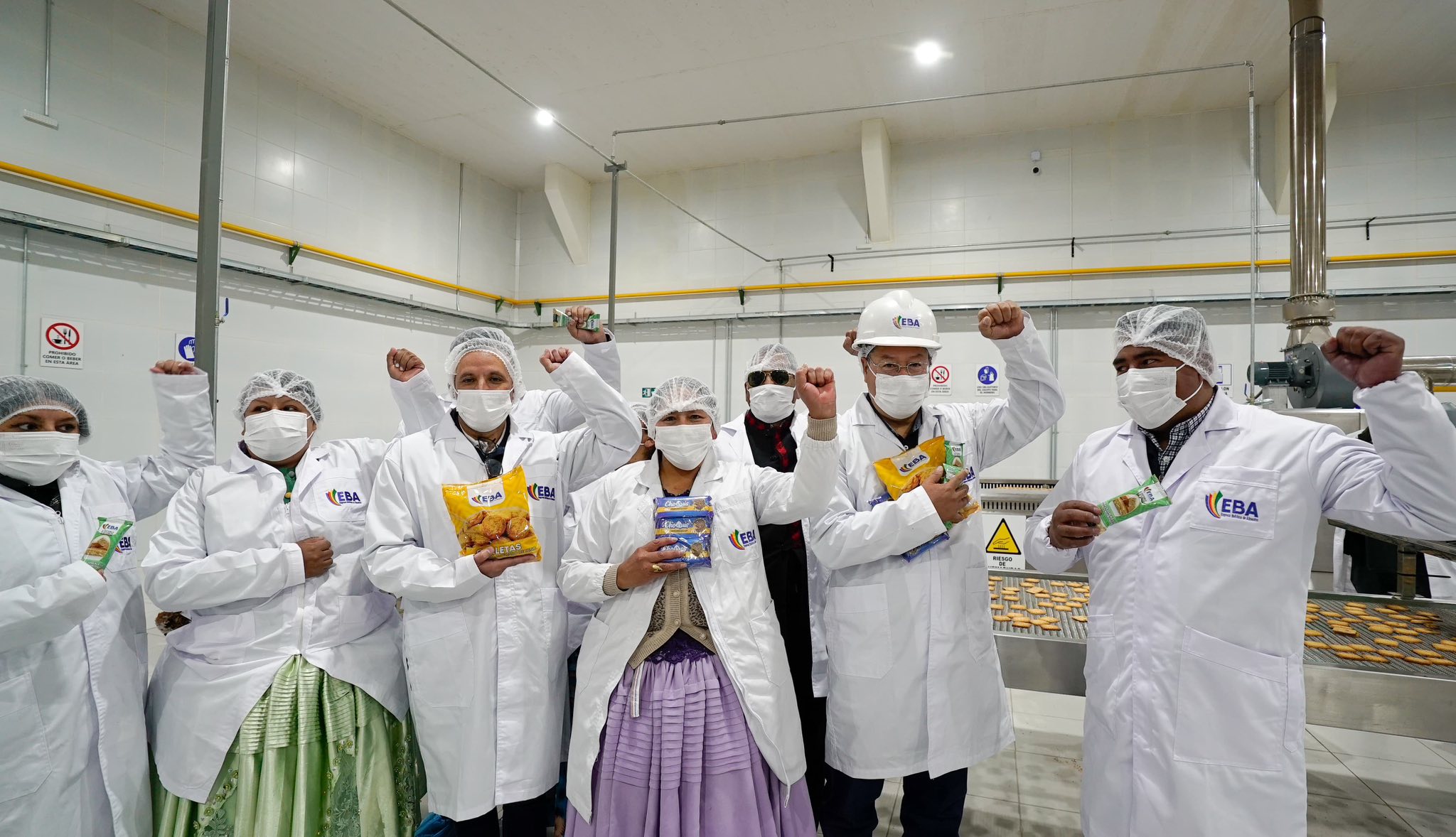 Entregan “200 obras del Bicentenario” y arranca operaciones la Procesadora de Derivados de Cereales y Almendras en Viacha 