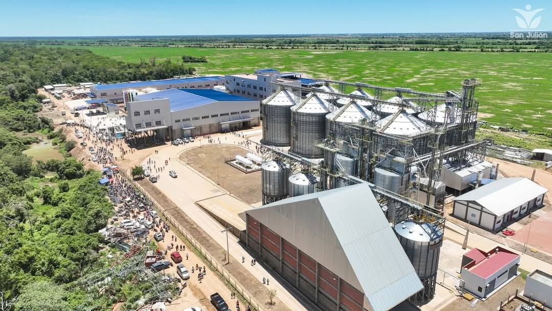 Planta de San Julián acopia producción soyera de más de 400 productores y produce aceite y otros subproductos