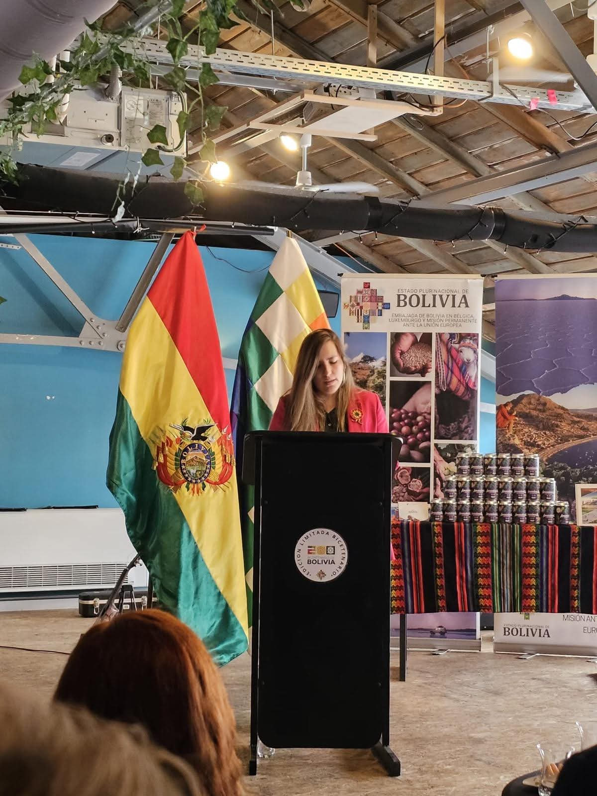 Bolivia celebra su Bicentenario en Bruselas con el lanzamiento de la “Cerveza Amazónica”