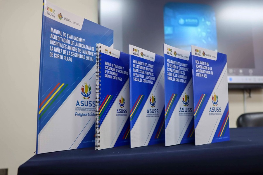 Ente regulador de las cajas de salud presenta un paquete de normativas del sector