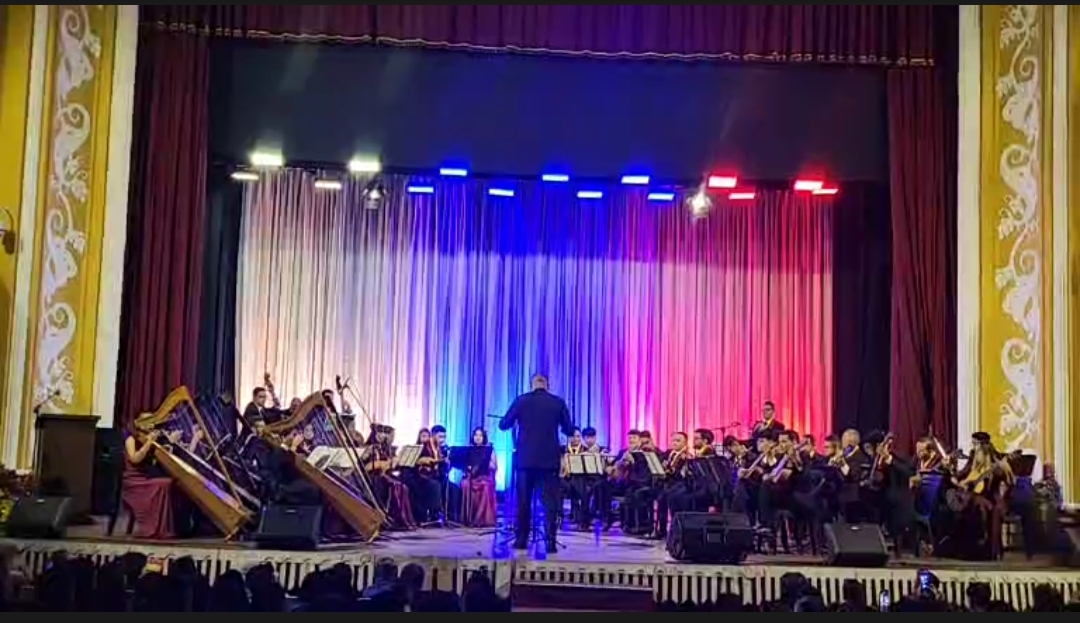 La Orquesta Sinfónica Juvenil Simón Bolívar de Venezuela deslumbra en Sucre con su homenaje al Bicentenario de Bolivia