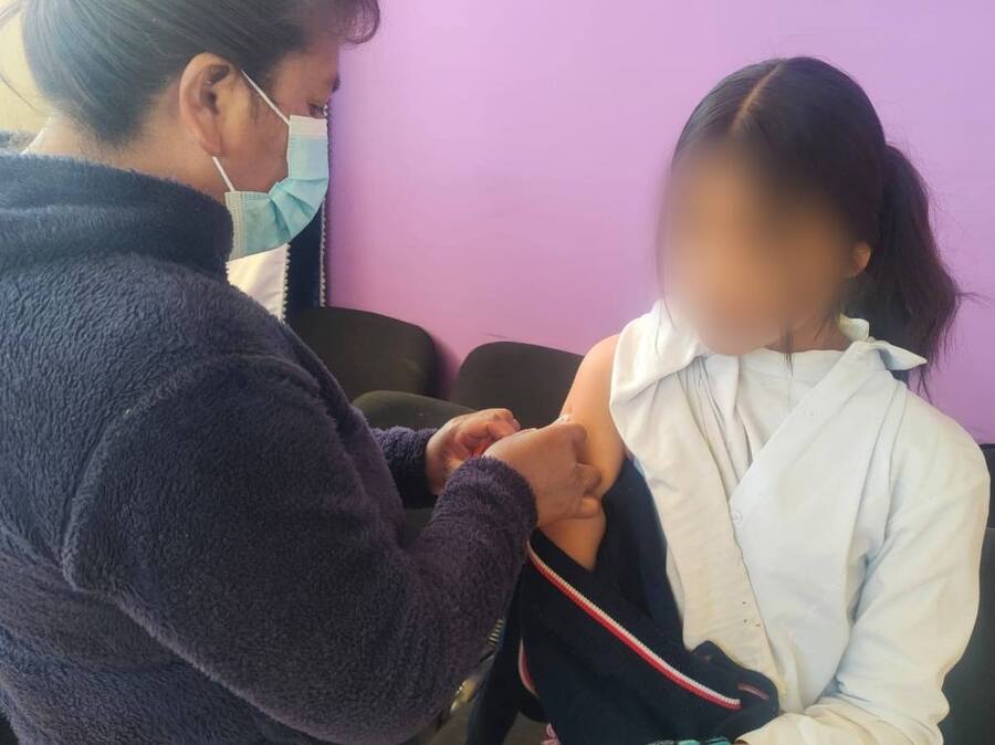 Instruyen reactivar medidas de bioseguridad y completar vacunación contra el sarampión en Oruro