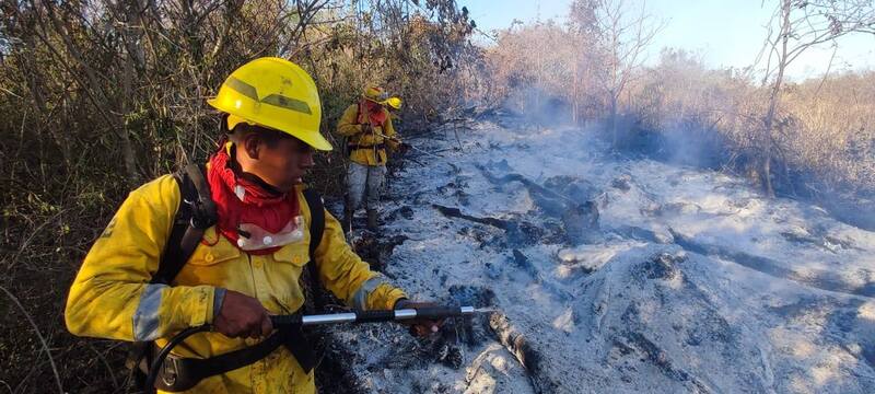 Bolivia registra dos incendios activos y se controla el 40% del fuego en el Parque Noel Kempff Mercado