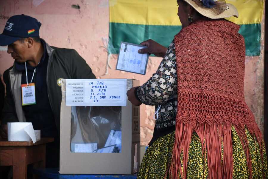 Gobierno rechaza amenazas y exhorta a respetar el voto de los bolivianos