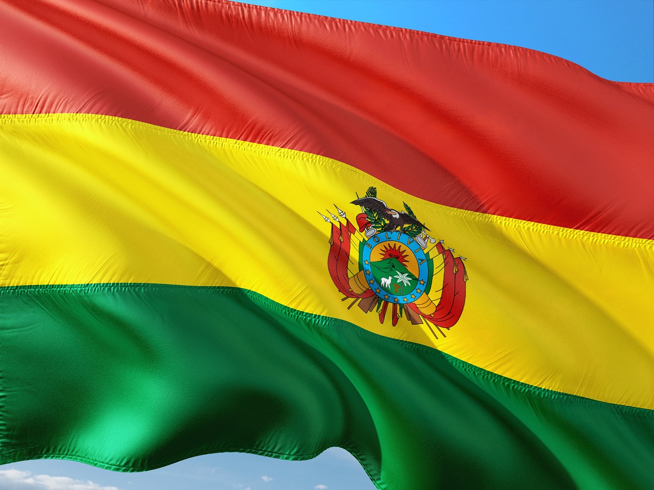 Bolivia celebra el Día de la Bandera y reafirma su compromiso con la democracia