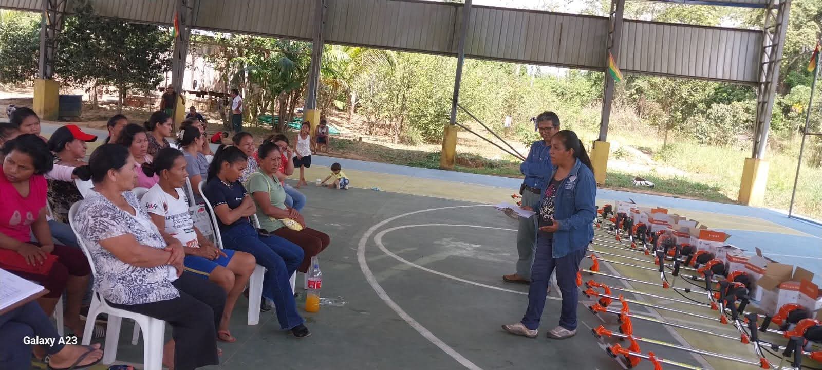 En Porvenir entregan maquinaria para apoyar a unidades productivas de cacao lideradas por mujeres