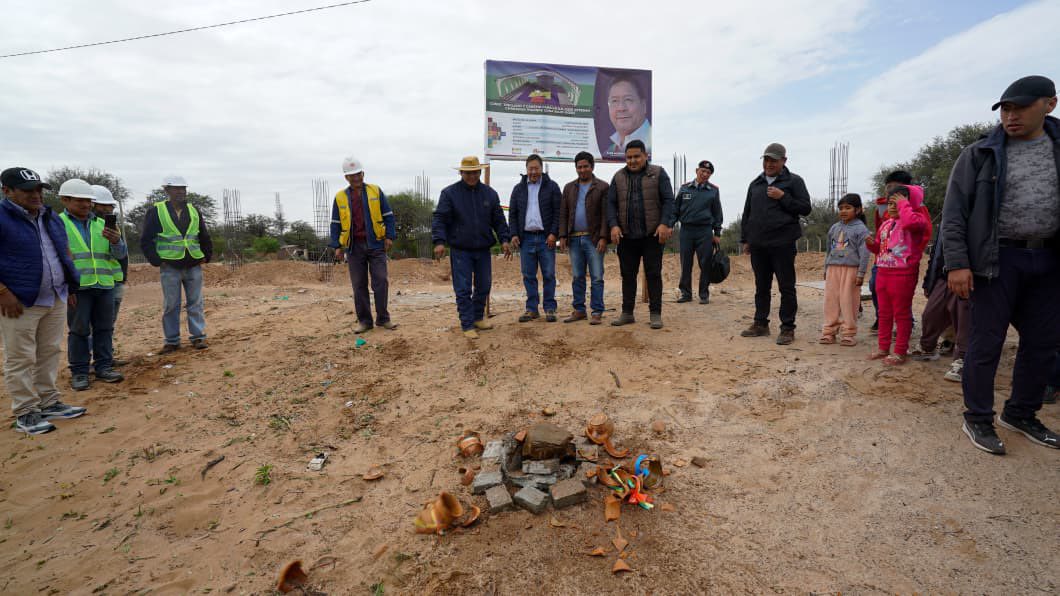 Charagua recibe 119 viviendas, cinco sistemas de agua subterránea e incia construcción de tinglados