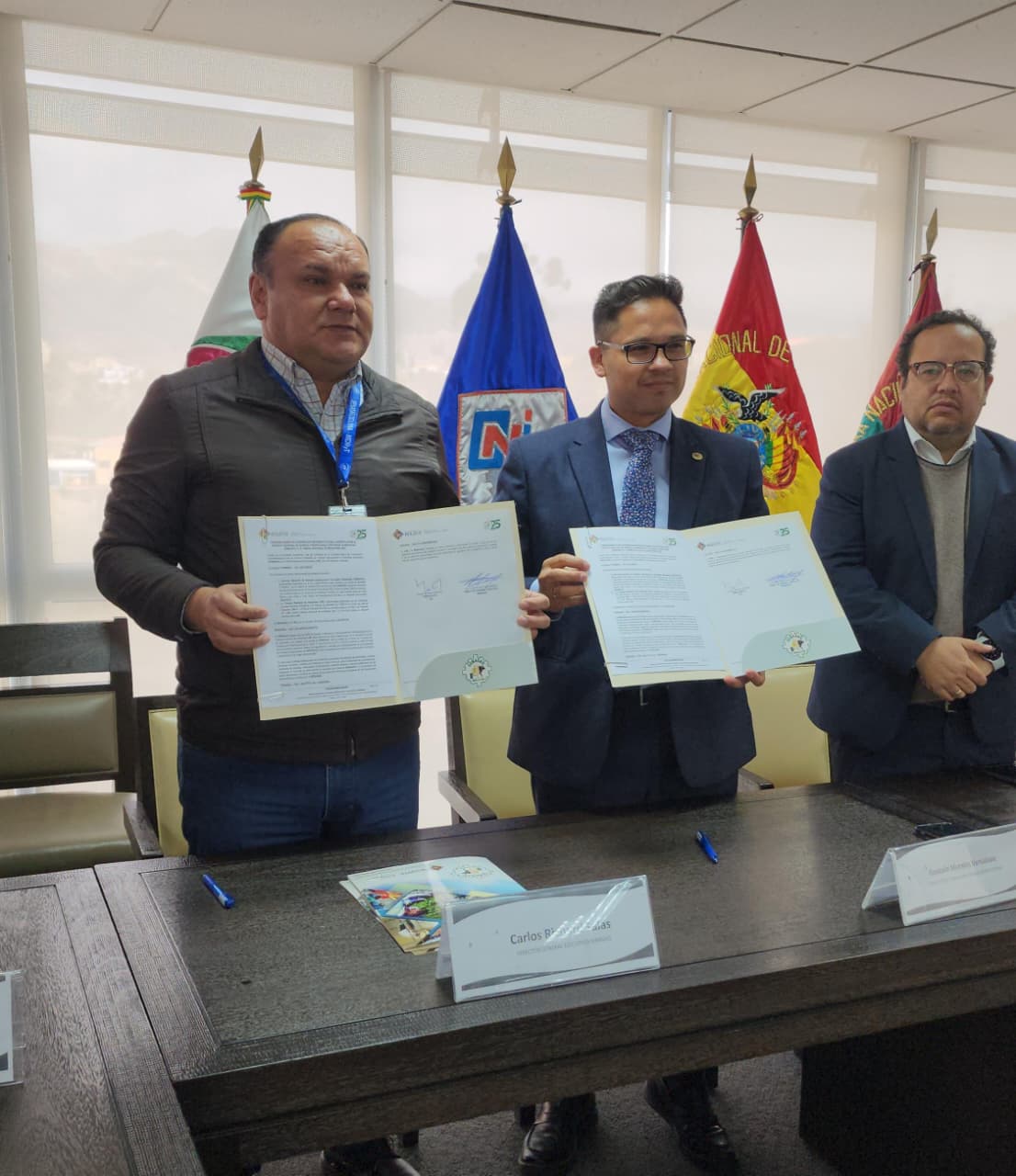 Senasag e industriales acuerdan trabajar en la digitalización de trámites y certificaciones