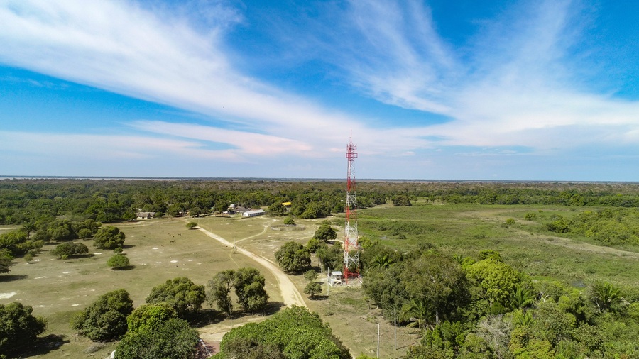 Comunidades rurales de Beni mejoran acceso a internet y telefonía móvil con Radio Bases de más de Bs 6 millones