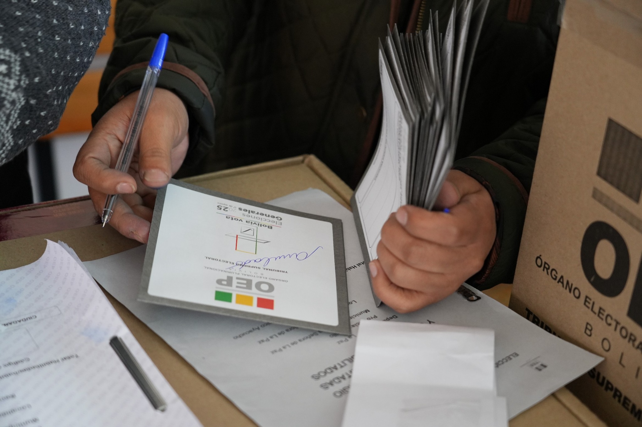 Mujeres coparán el 58,33% de curules de Senadores y el 50,78% de Diputados