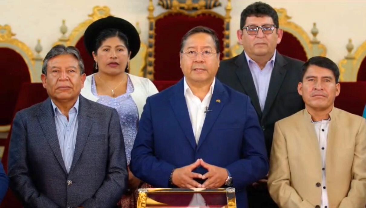 Arce reafirma compromiso de industrializar Bolivia y acabar con la dependencia de importación de combustibles