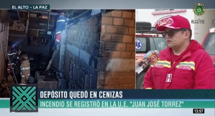 Juegos pirotécnicos provocan incendio en la Unidad Educativa Juan José Torrez