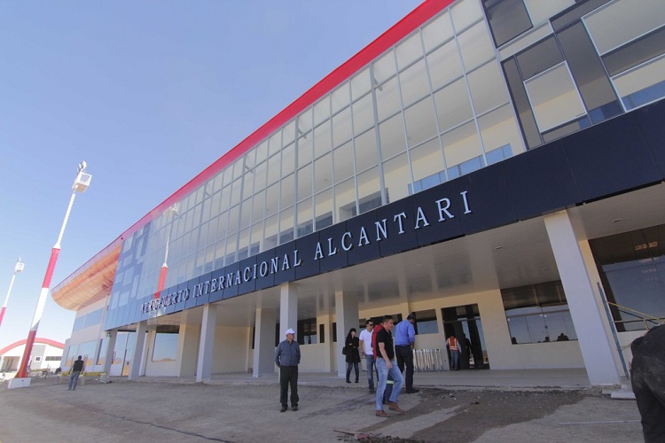 Instalarán nuevas mangas de abordaje en aeropuertos de Alcantarí, Viru Viru y El Alto por el Bicentenario