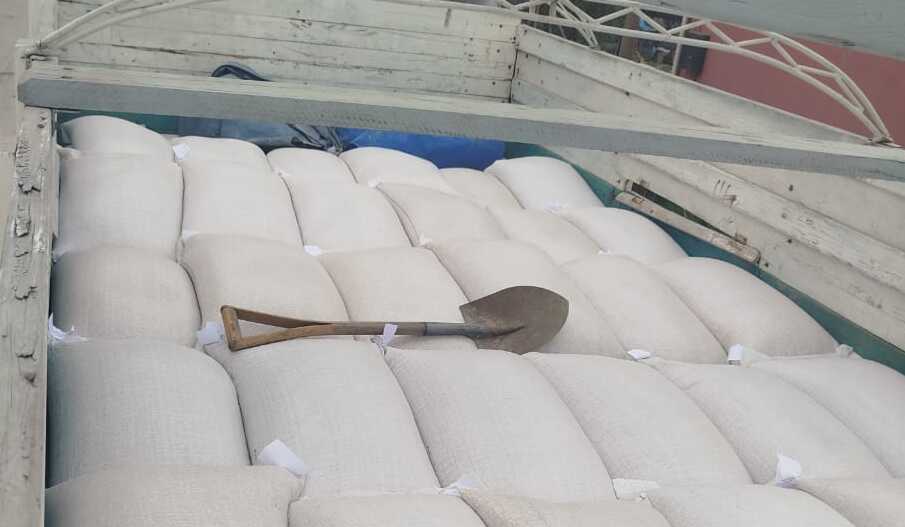 Incautan al menos 400 quintales de maíz de contrabando valuado en Bs 48.000 en La Paz