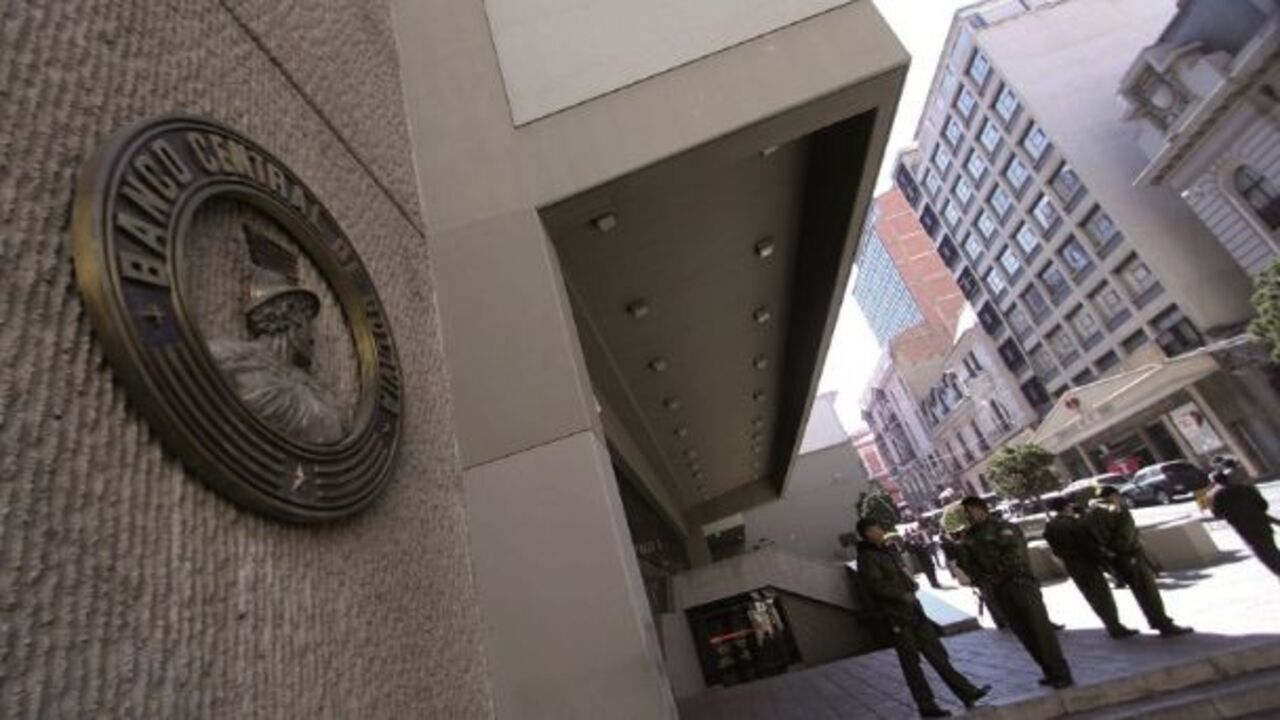 Venta del bono “BCB en Dólares” se amplía hasta diciembre con intereses de hasta 6,75%