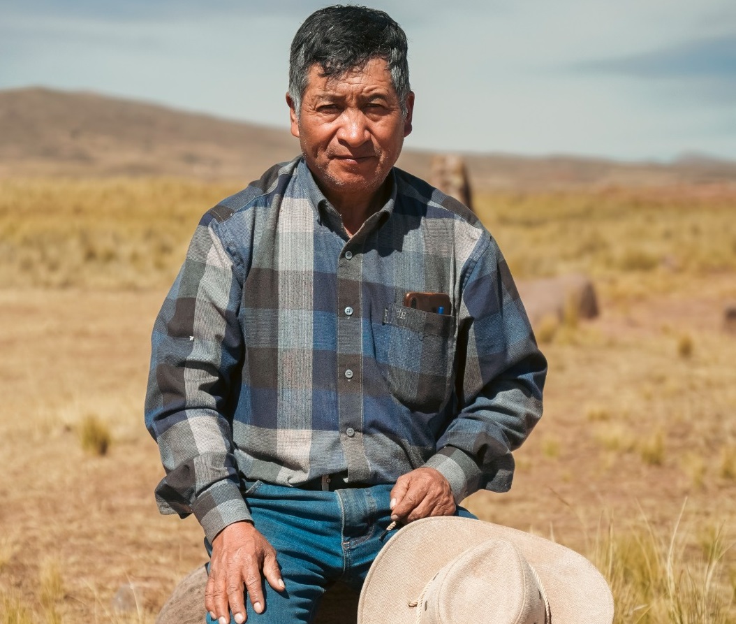 Muestra del maestro Walter Melendres, creador de los T’ilinchos, celebra las raíces y riqueza cultural de Bolivia