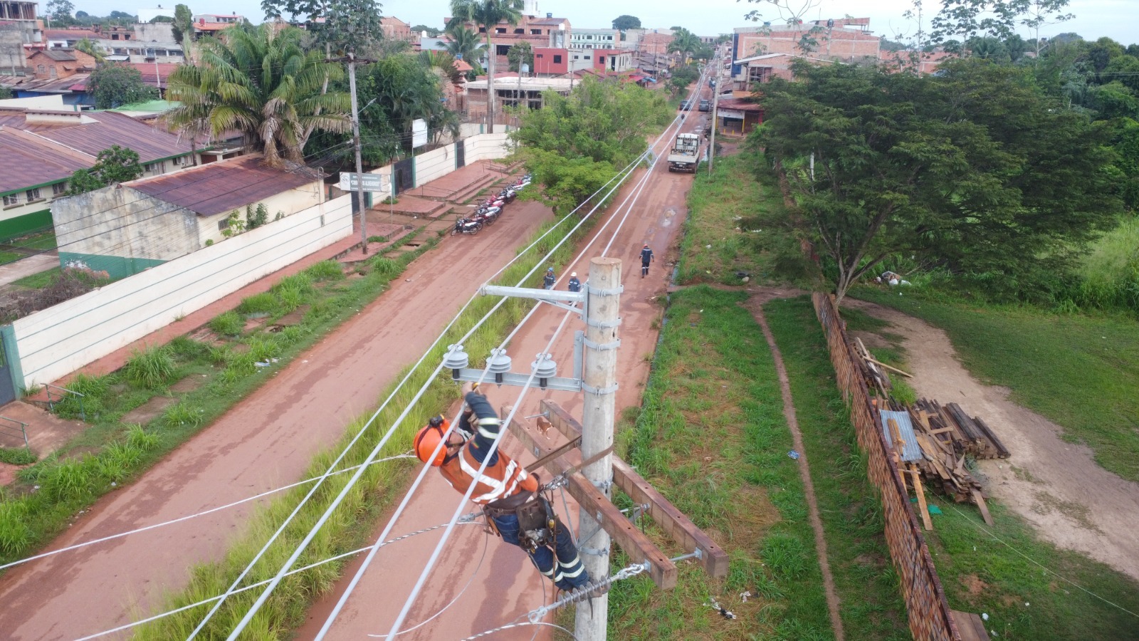 Impulsan modernización del sistema eléctrico en Riberalta con inversión de Bs 6,3 millones