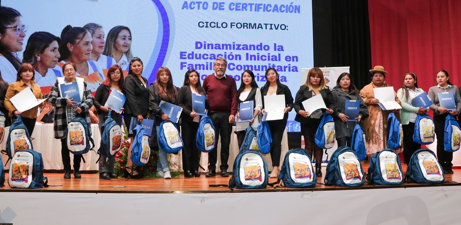 Más de 150 maestros parvularios participan del ciclo formativo en educación inicial en familia comunitaria no escolarizada