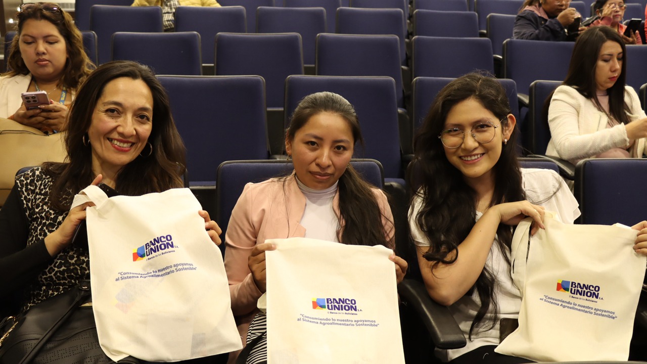 Crean "IncubaUnión Mujer", una iniciativa para impulsar el comercio internacional de productoras 