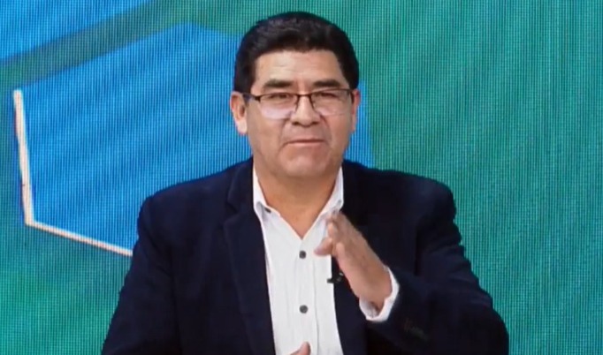 Educación no permitirá cobros indebidos en colegios fiscales ni privados, pide denunciar 