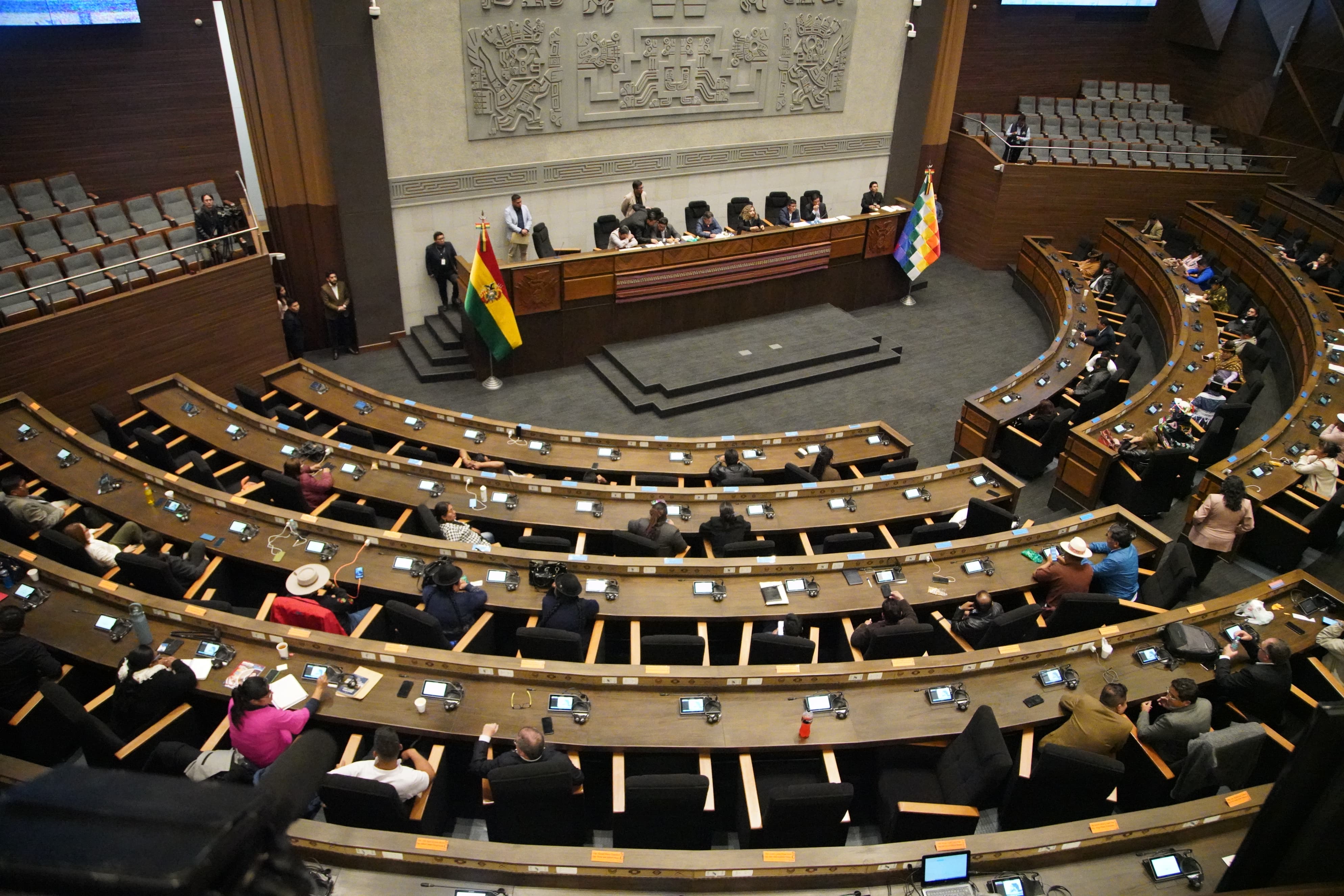 Presidente del TSE cuestiona al Legislativo: Todo el mundo dice ‘los autoprorrogados’, pero nadie hace nada para librarse de ellos