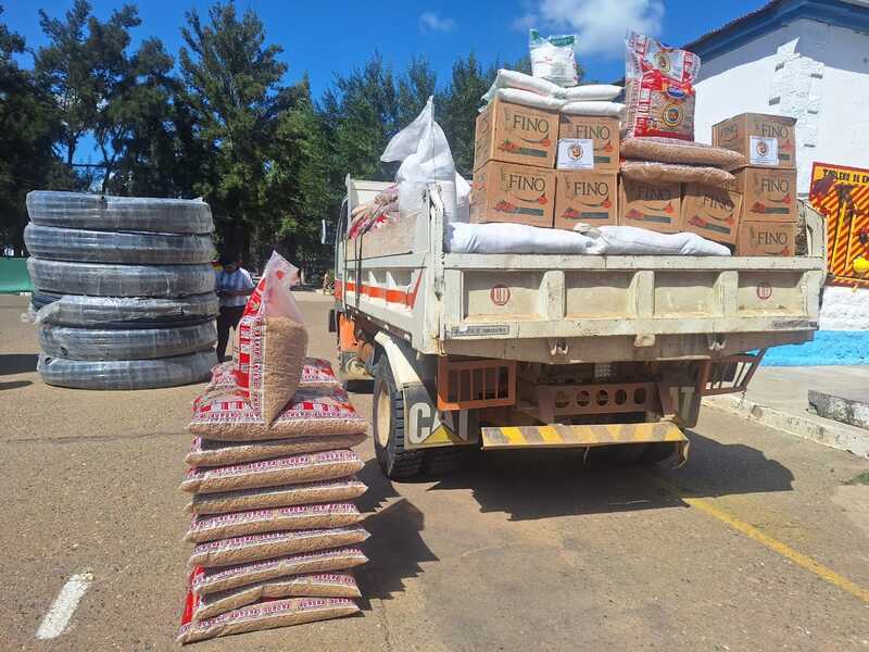 En Tarija entregan 30 toneladas de ayuda humanitaria para más de 4.000 afectadas por sequías e inundaciones